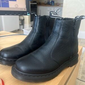 NWT Dr. Martens Work 2976 Chelsea Boot